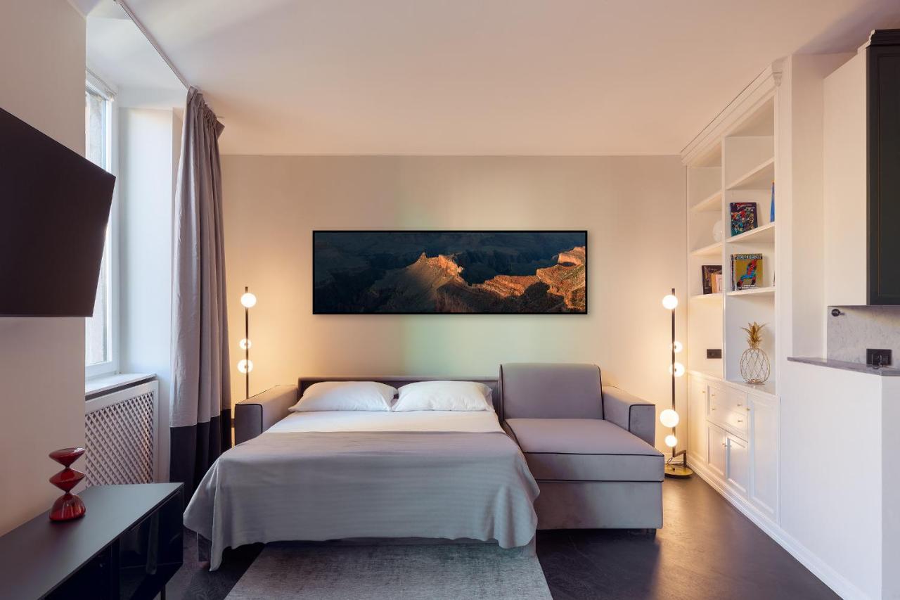 Hl Luxury Duomo Apartment - Via Torino, Montenapoleone Milánó Kültér fotó